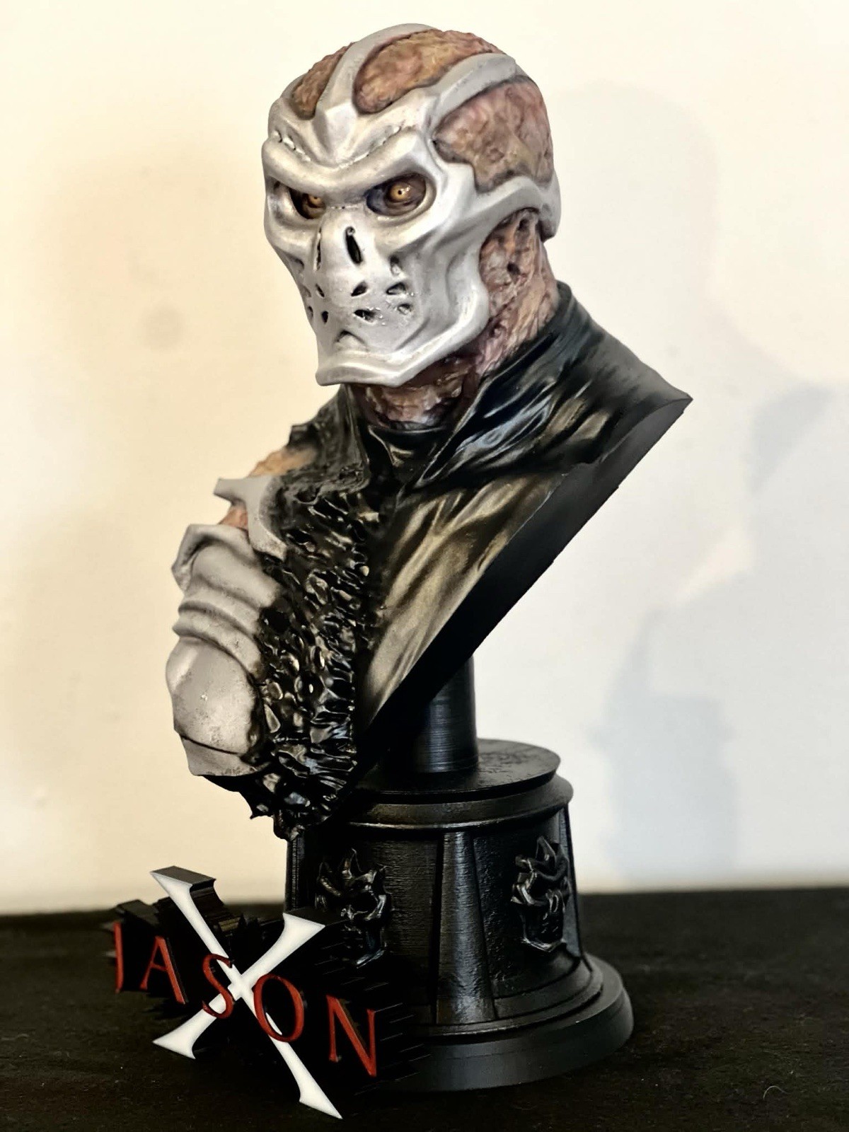 Jason X Horror Bust Statue Prop Uber Jason Voorhees