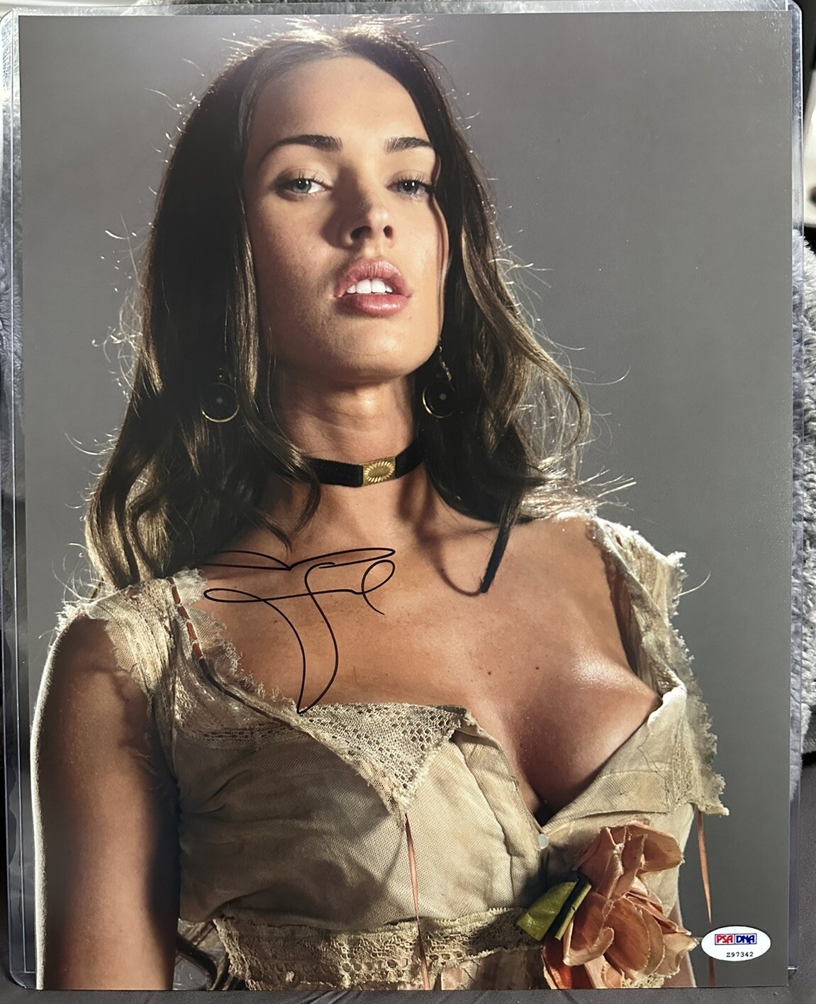 MEGAN FOX SIGNED PHOTO 11X14 PHOTOSHOOT AUTOGRAPH JONAH HEX SEXY BABE COA 3