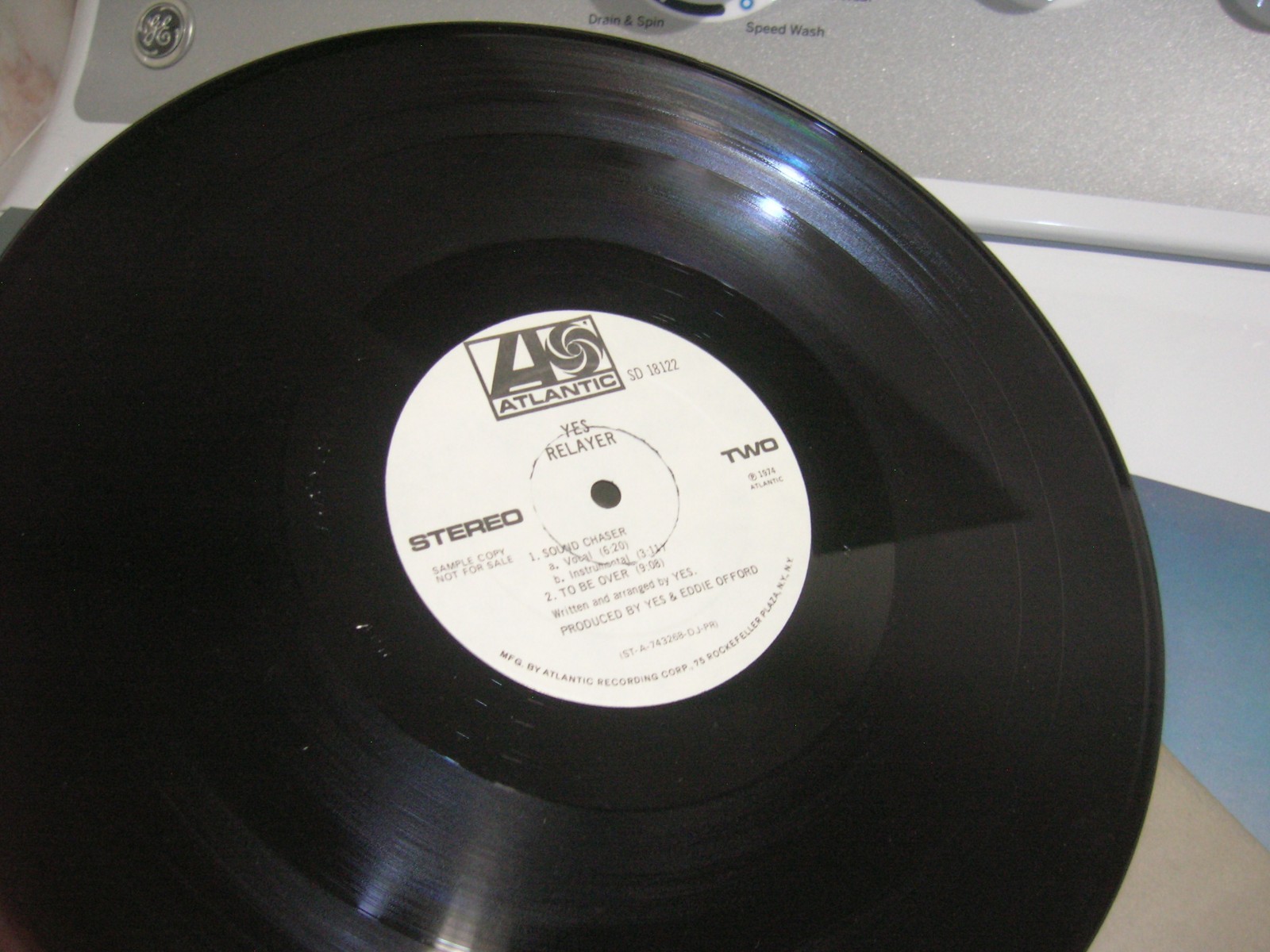 YES PROMO LP RELAYER WHITE LABEL PROMO 1974 W.HYPE STICKER CHRIS SQUIRE