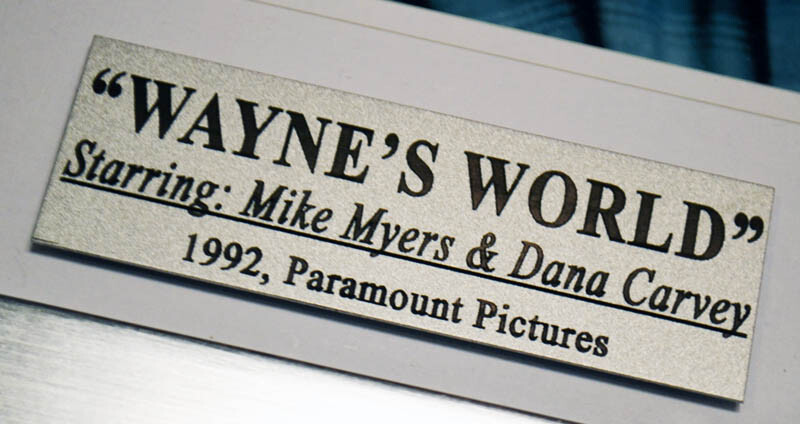 WAYNE’S WORLD Signed Color Autograph DANA CARVEY & MIKE MYERS , Frame , COA, DVD