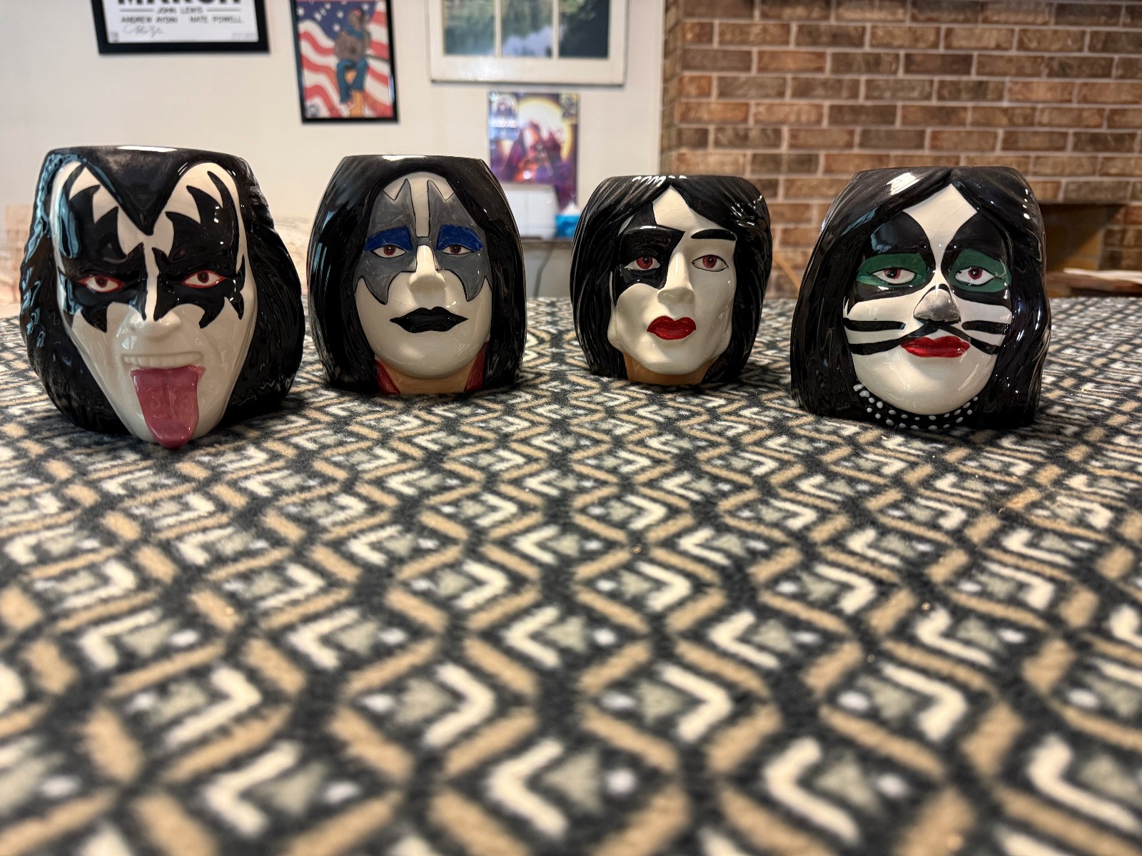 KISS 4 Pack Molded Mugs Complete Set