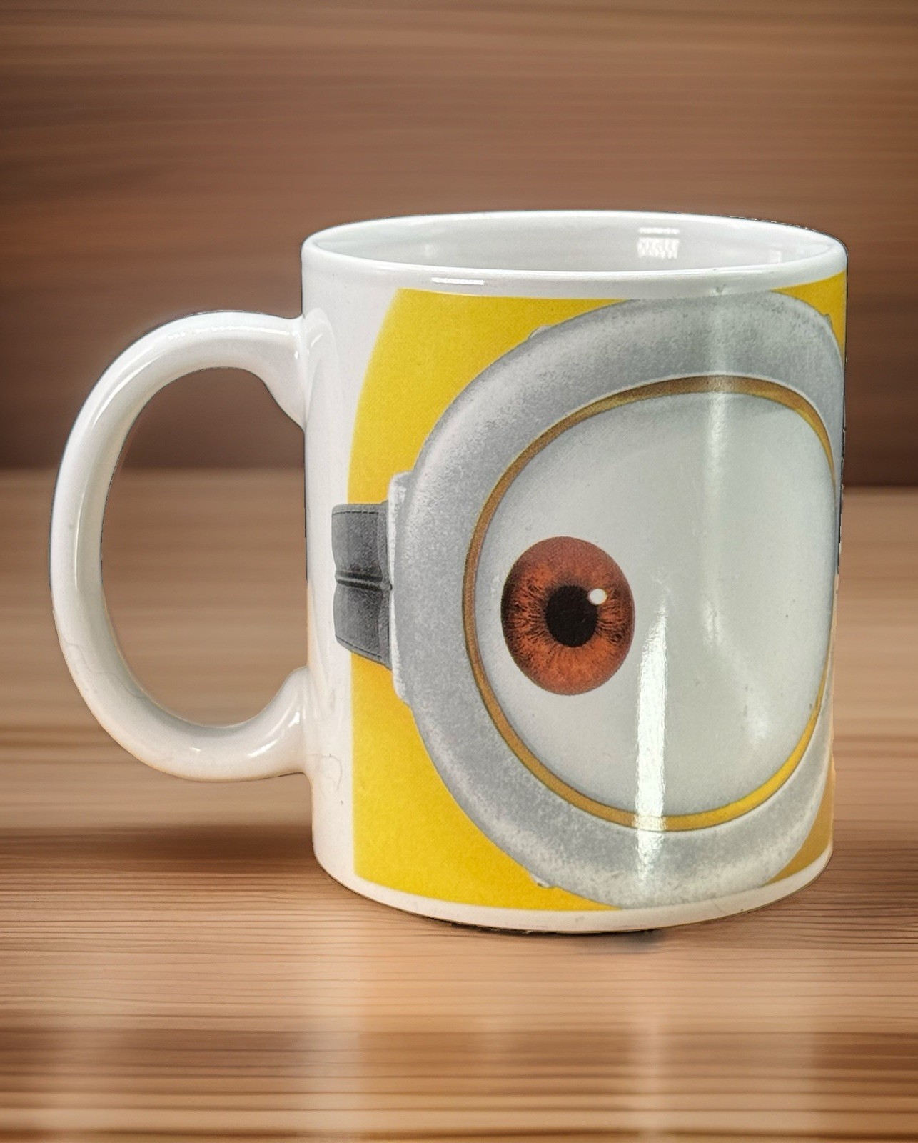 Despicable Me Minion Coffee Mug Universal Studios Pyramid America Bee Doo