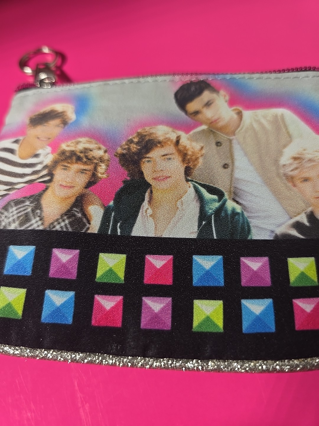 2012 ONE DIRECTION Zip Top Coin Makeup Bag Holder Slot NEW Boy Band 1D Key Ring