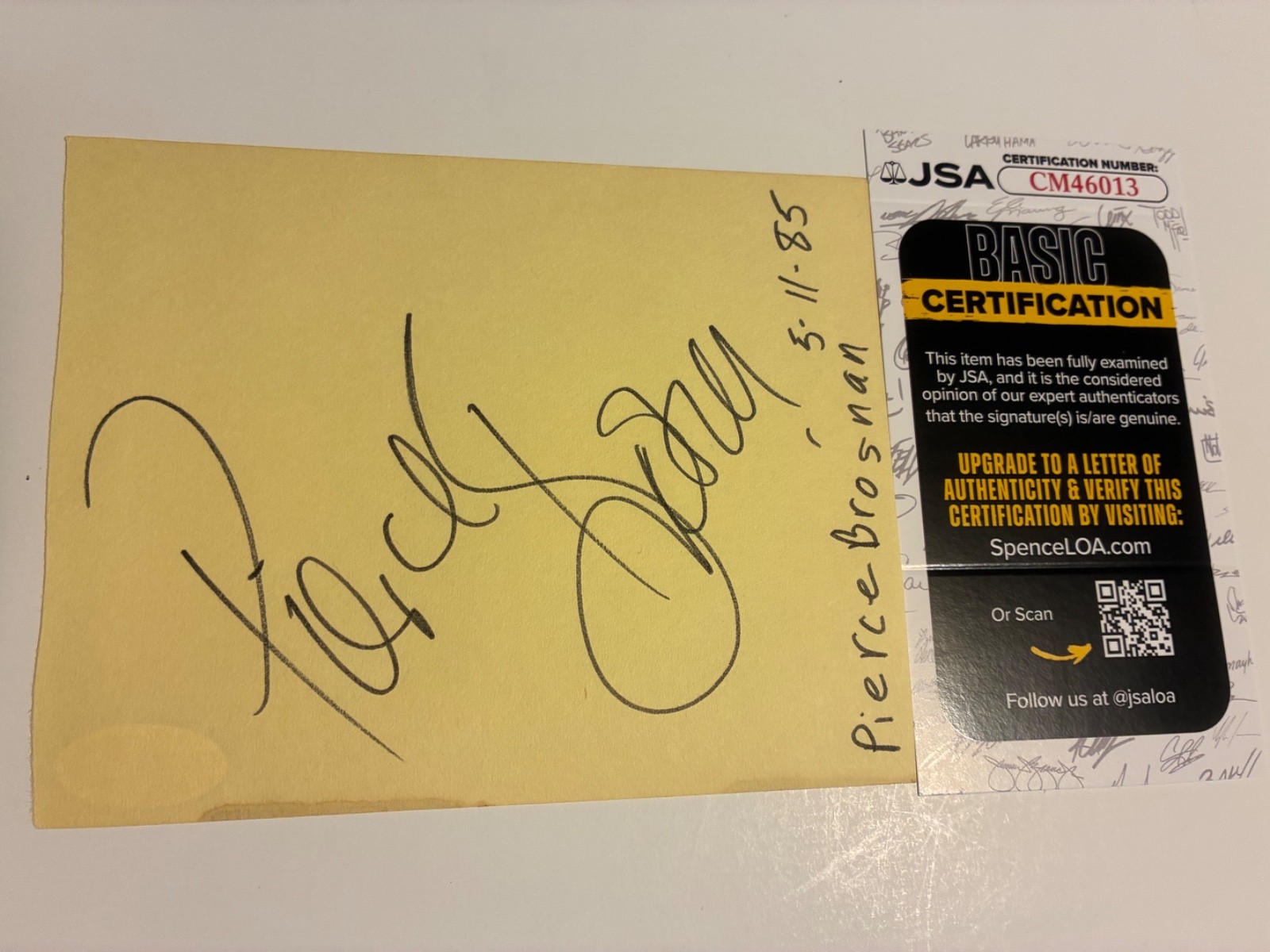 PIERCE BROSNAN signed 4.5×5.5 paper “MOBLAND”, “THE THOMAS CROWN JSA#CM46013