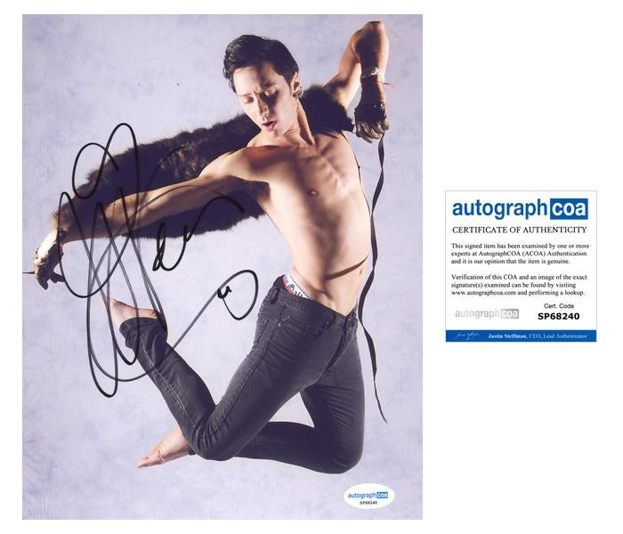 Johnny Weir AUTOGRAPH Signed Figure Skating Shirtless 8×10 Photo ACOA