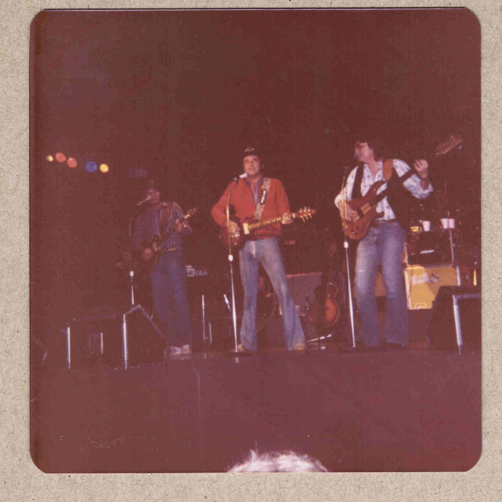 1982 Bobby Bare Signed Autograph w/ Fan Taken 5 x 3.5 OOAK Photo VTG