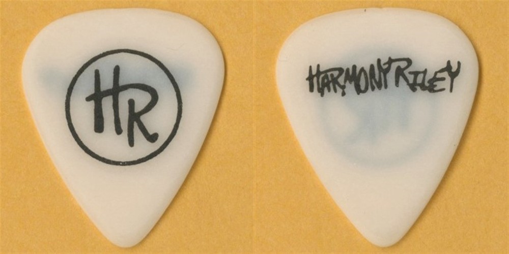 Harmony Riley 2001 concert tour Miles Nielsen (Cheap Trick) stage Guitar Pick
