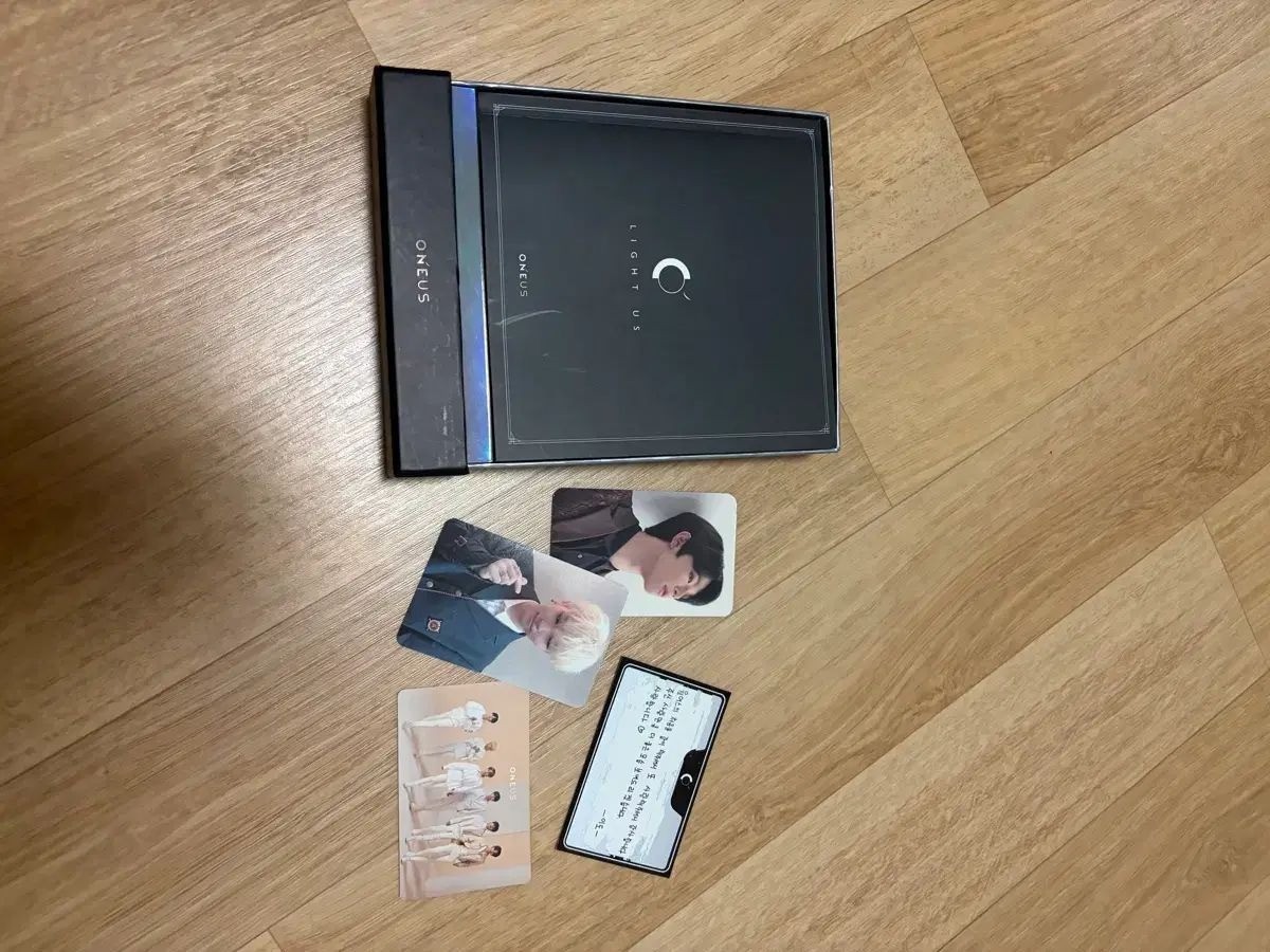 ONEUS LIGHT US CD All Members autographed album trading photo card KCON RBW