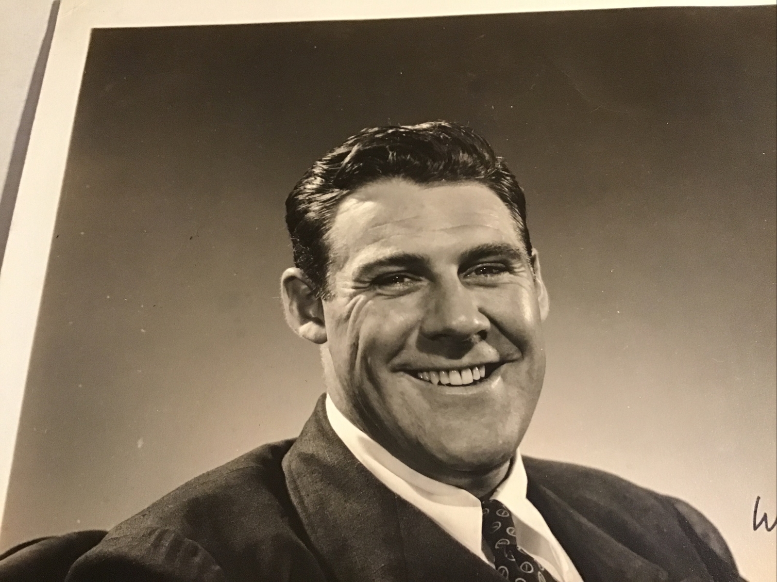 Paul Douglas Baseball Announcer/ Character Actor Autographed Signed Photo 1938