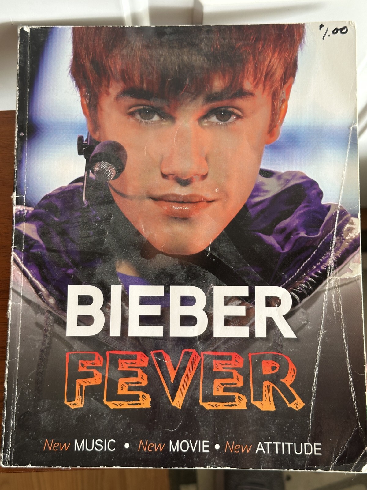 BIEBER FEVER New Music New Movie New Attitude 2011 Katy Sprinkel Triumph Books