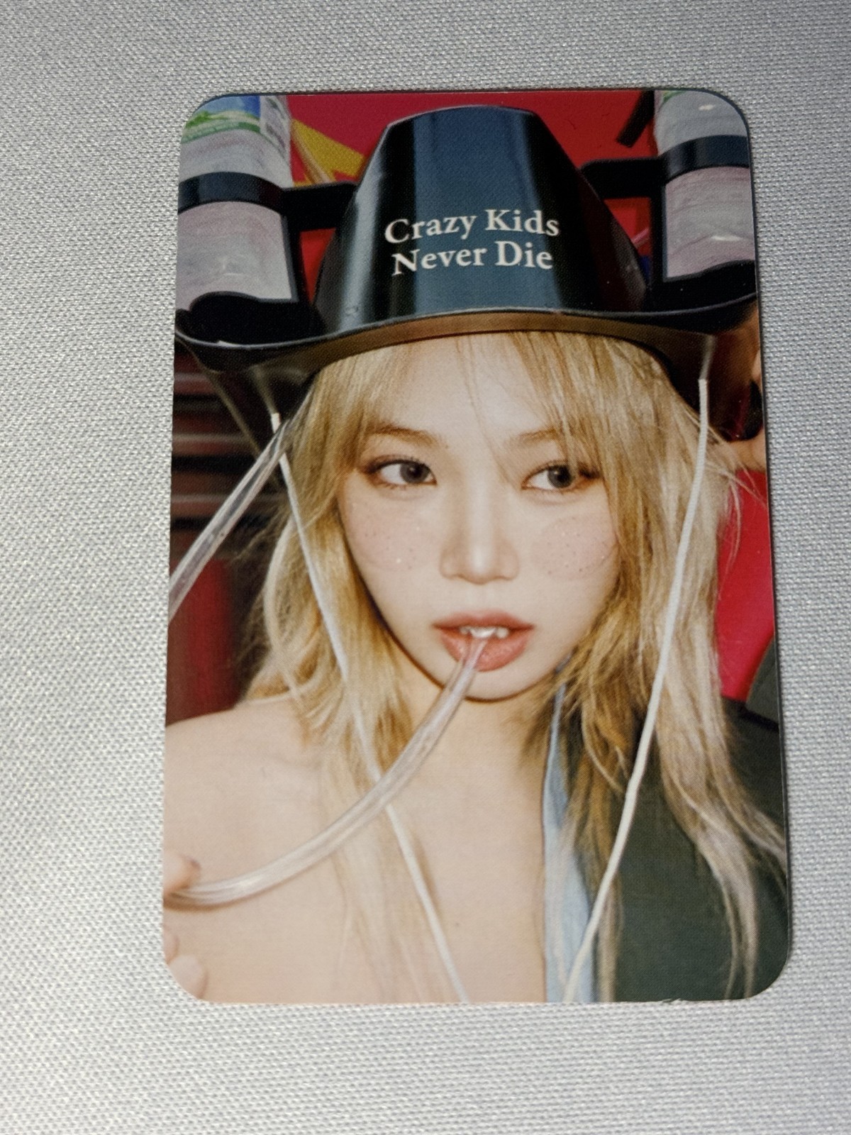 Chaewon LE SSERAFIM Photocard ‘Crazy’ Album – LSF Kpop Cute Asian Girl Fearnots