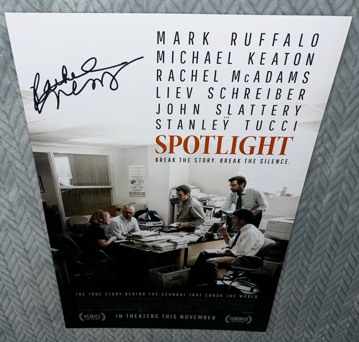 Rachel Mcadams Signed 12×18 Photo Spotlight
